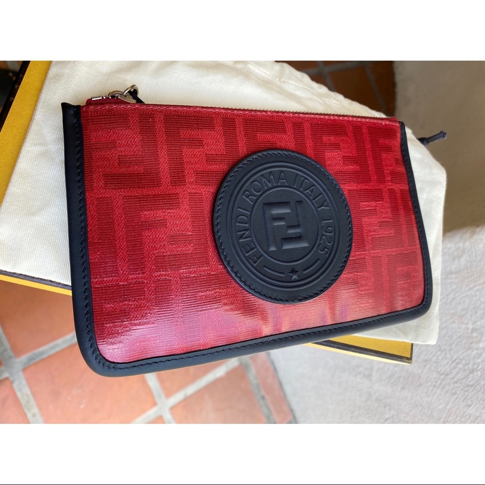 FENDI POUCH